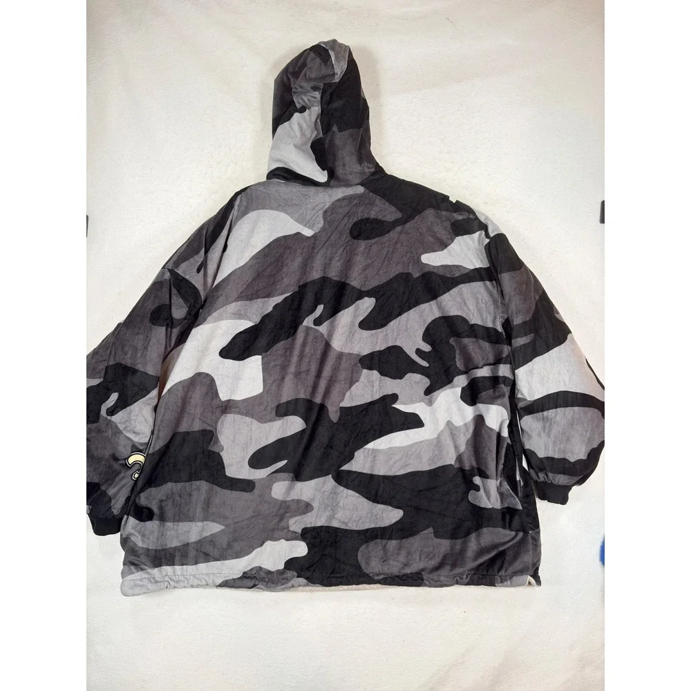 NFL New Orleans Saints Oversized Hooded Blanket Sweatshirt Grey Camo Sherpa